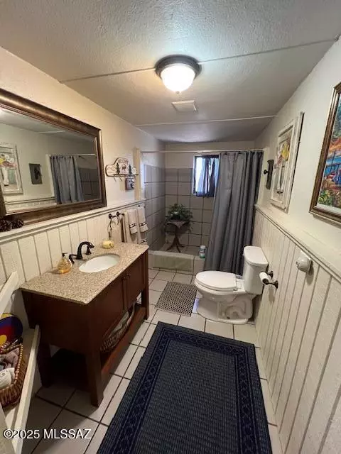 Bath - 7607 W County Line Rd, Willcox, AZ 85643 photo 1 of 1