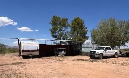 Exterior - 7607 W County Line Rd, Willcox, AZ 85643 photo 5 of 6