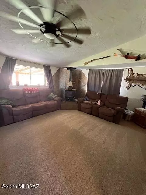 Living - 7607 W County Line Rd, Willcox, AZ 85643 photo 1 of 1