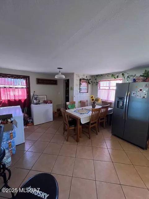 Dining - 7607 W County Line Rd, Willcox, AZ 85643 photo 1 of 1