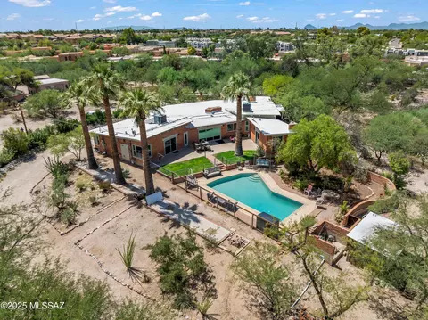 1285 N Speedway Pl, Tucson, AZ 85715