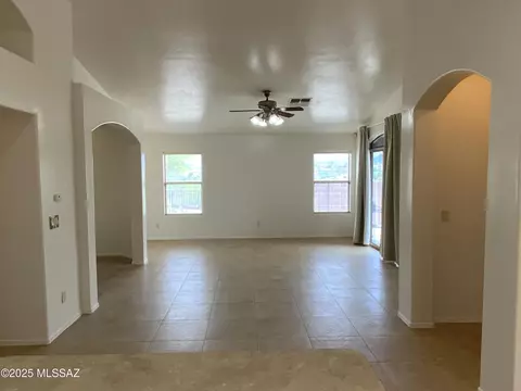 Living - 13268 E Mesquite Flat Spring Dr, Vail, AZ 85641 photo 2 of 7