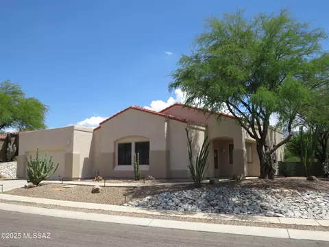 11918 N Potosi Point Dr, Tucson, AZ 85737
