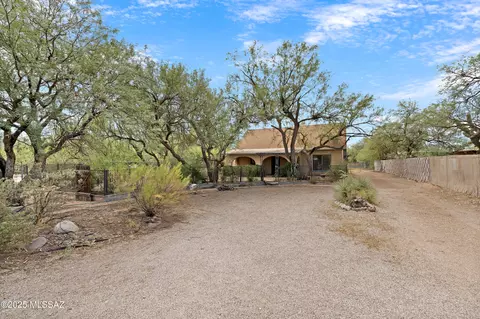 11134 Edison St, Tucson, AZ 85749 photo 5