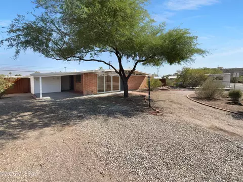 7437 E Calle Sinaloa, Tucson, AZ 85710