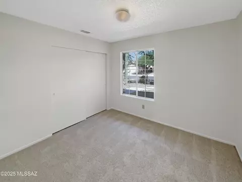 Bedroom - 9624 E Azuma Way, Tucson, AZ 85747 photo 3 of 6