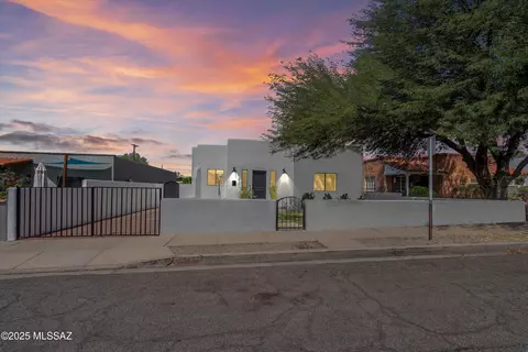 2121 E 2nd St, Tucson, AZ 85719