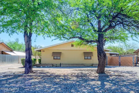 2146 N Edison Ter, Tucson, AZ 85716