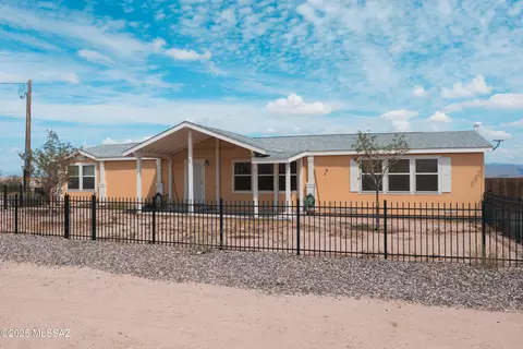 3768 E Busby Dr, Safford, AZ 85546