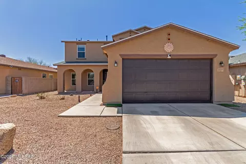 5920 E Tercel Dr, Tucson, AZ 85756