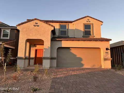 10418 W Guildford Ln, Marana, AZ 85653