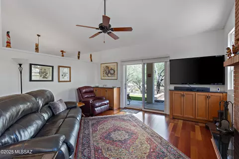 8121 E Coronado Rd, Tucson, AZ 85750 photo 13