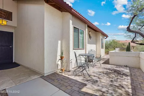 8121 E Coronado Rd, Tucson, AZ 85750 photo 4