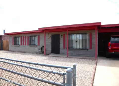 Exterior - 2306 E Walnut St, Tucson, AZ 85706 photo 1 of 7