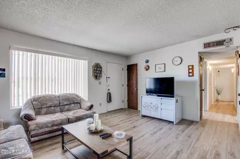 Living - 2306 E Walnut St, Tucson, AZ 85706 photo 3 of 4