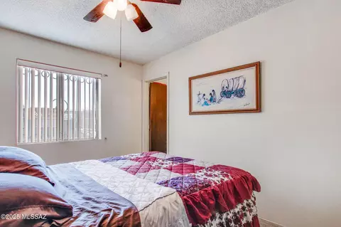 Bedroom - 2306 E Walnut St, Tucson, AZ 85706 photo 2 of 8