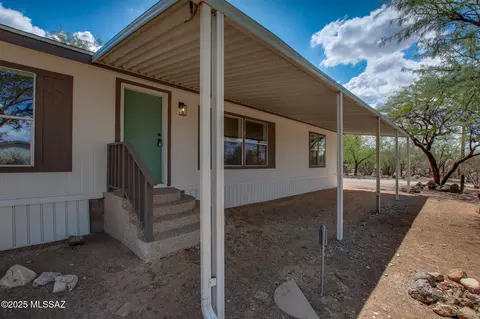 7342 N Cherokee Pony Trl, Tucson, AZ 85743