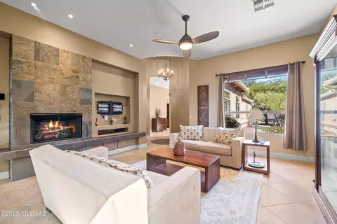 63681 E Vacation Dr, Tucson, AZ 85739