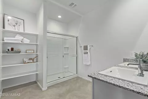 Bath - 1145 S Nedra Pl, Vail, AZ 85641 photo 1 of 1