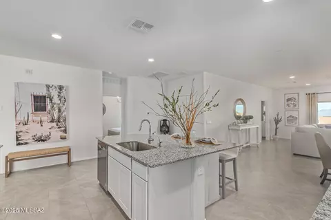 Kitchen - 1145 S Nedra Pl, Vail, AZ 85641 photo 8 of 10