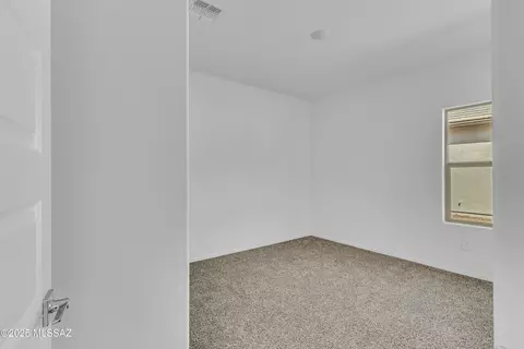 12152 E Morris Carson Dr, Vail, AZ 85641 photo 8