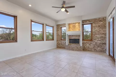 10369 E Sonoran Vista Trl, Tucson, AZ 85749