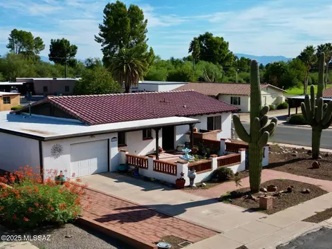 146 E Verde Vis, Green Valley, AZ 85614