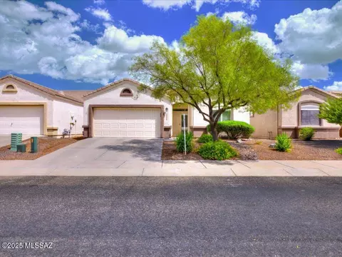 7469 E Maritime Dr, Tucson, AZ 85756