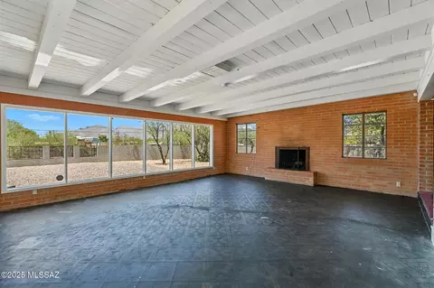 240 E Limberlost Dr, Tucson, AZ 85705 photo 7
