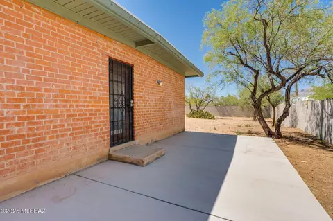 240 E Limberlost Dr, Tucson, AZ 85705 photo 20
