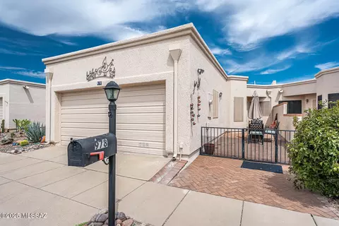 978 W Calle De Emilia, Green Valley, AZ 85614