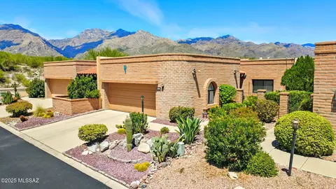 5226 N Via Agrifoglio, Tucson, AZ 85750