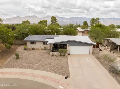 7521 E Fairmount Pl, Tucson, AZ 85715