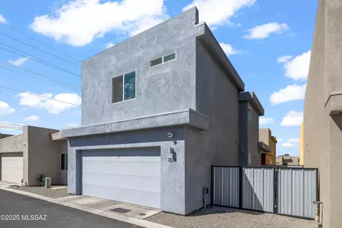 1874 S Poetry Ln, Tucson, AZ 85711