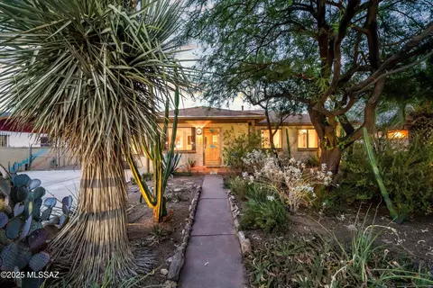 421 S Columbus Blvd, Tucson, AZ 85711