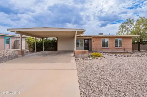 9842 E Creek St, Tucson, AZ 85730