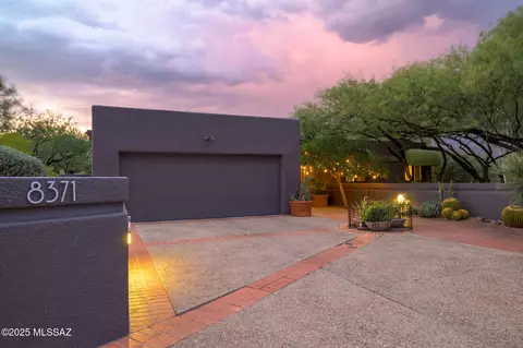 8371 E Brookwood Dr, Tucson, AZ 85750