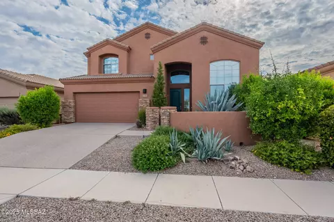 10788 N Chapin Ct, Oro Valley, AZ 85737