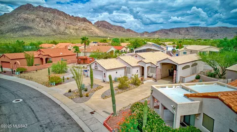 2713 S Desert Hawk Pl, Tucson, AZ 85713