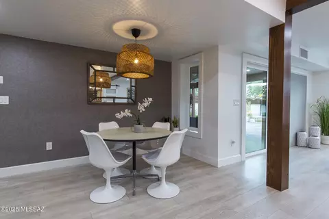 Dining - 4432 E Burns St, Tucson, AZ 85711 photo 2 of 2