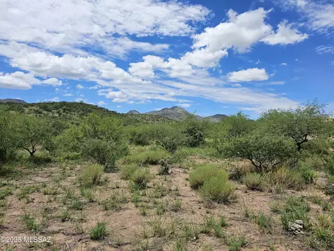 87 Alegria Rd, Tubac, AZ 85646