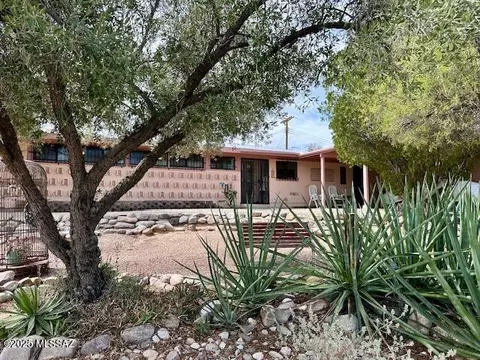 6960 E Oberlin Dr, Tucson, AZ 85710