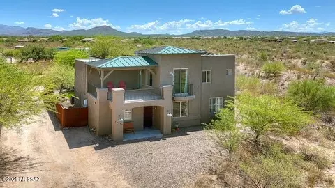 13790 E Fire Dancer Rd, Vail, AZ 85641