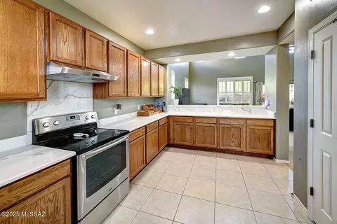 Kitchen - 13790 E Fire Dancer Rd, Vail, AZ 85641 photo 1 of 2