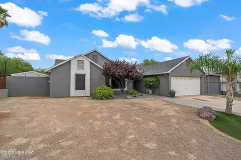 4889 W Manatee Dr, Tucson, AZ 85742