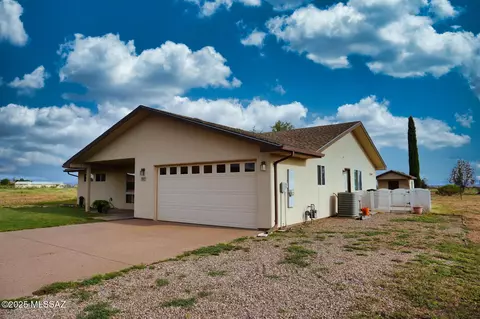 1021 E Geneva St, Pearce, AZ 85625 photo 3