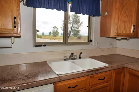 1021 E Geneva St, Pearce, AZ 85625 photo 13