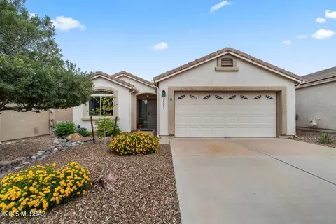 8573 S Masthead Dr, Tucson, AZ 85756