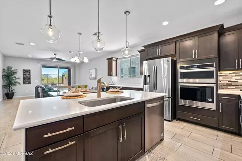 5508 S Saguaro Wash Trl, Tucson, AZ 85747