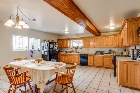 28600 S Nogales Hwy, Amado, AZ 85645